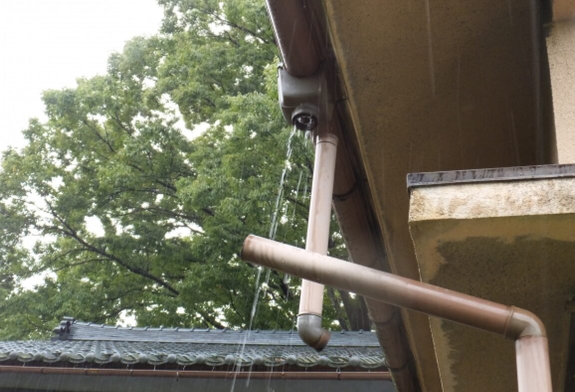 雨樋の不具合は
外壁や基礎にまで影響します